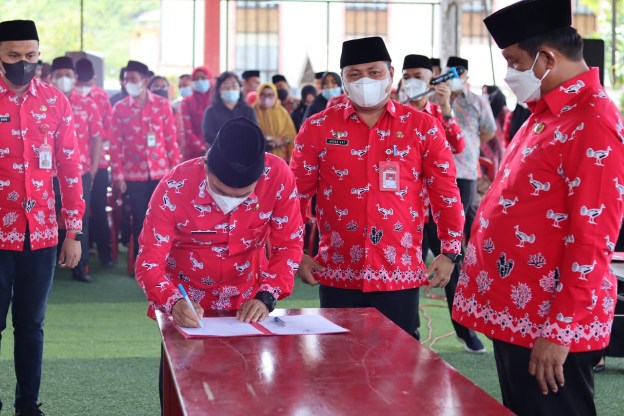 pelaksanaan-pelantikan-dan-pengambilan-sumpah-pejabat-fungsional-gjhgj78jhghjgh.jpg