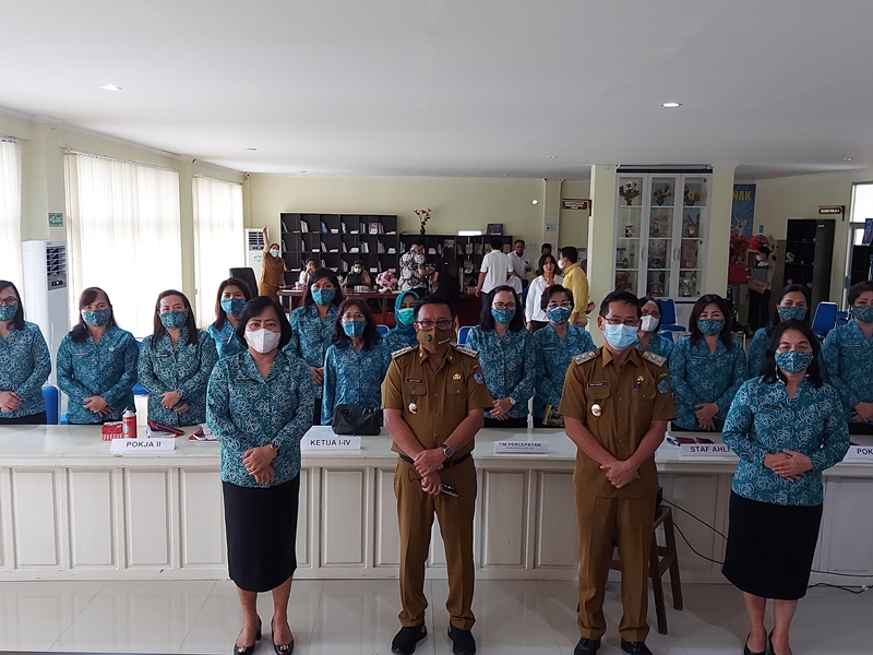 pelaksanaan-rapat-konsultasi-yang-dilaksanakan-tp-pkk-kota-bitung2.jpg