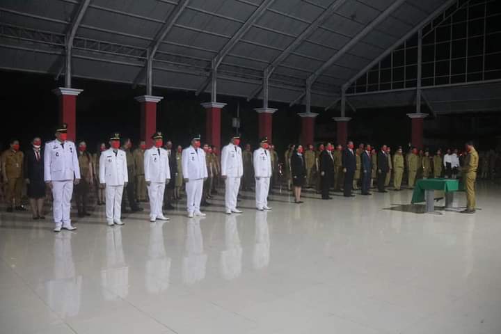 pelantikan-pejabat-di-kabupaten-minahasa-utaraghgfhgfhgf.jpg