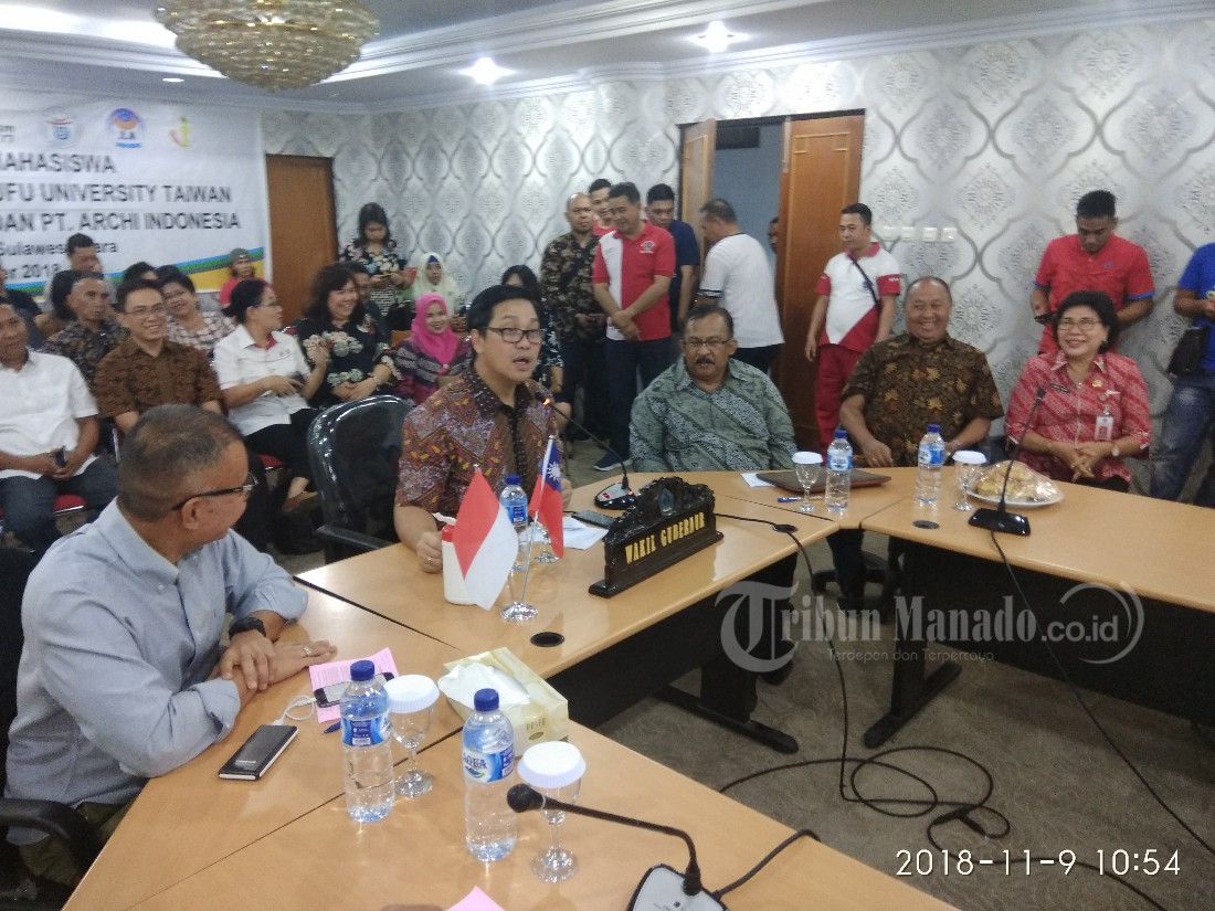 Bara Hasibuan Desak Perusahaan Tambang Ikut Bantu Pendidikan Sulut
