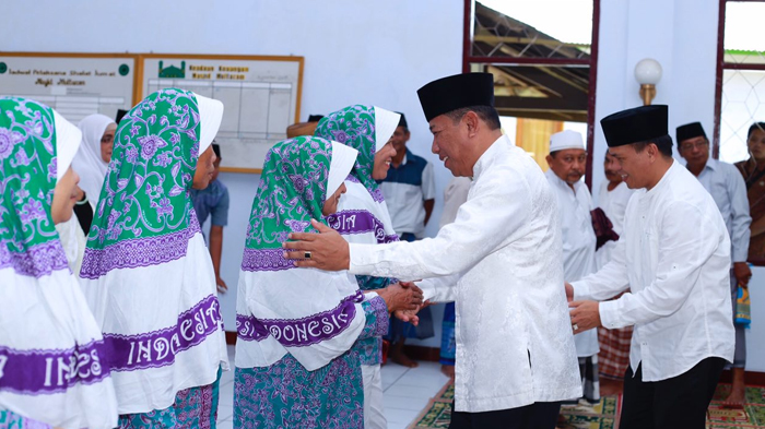 pelepasan-jemaah-calon-haju_20170805_143900.jpg