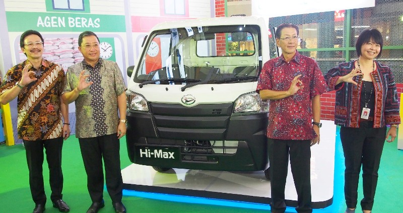 peluncuran-daihatsu-hi-max_20161113_213612.jpg