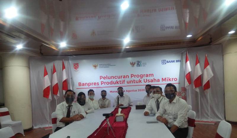 peluncuran-program-bapres-produktif-di-bri-manado.jpg