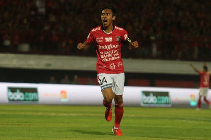 pemain-bali-united-fadil-sausu-merayakan-gol-ke-gawang-madura-united-pada-laga-liga-1-2018.jpg