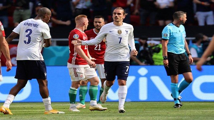pemain-depan-prancis-antoine-griezmann-tengah-merayakan-mencetak-gol-pertama.jpg