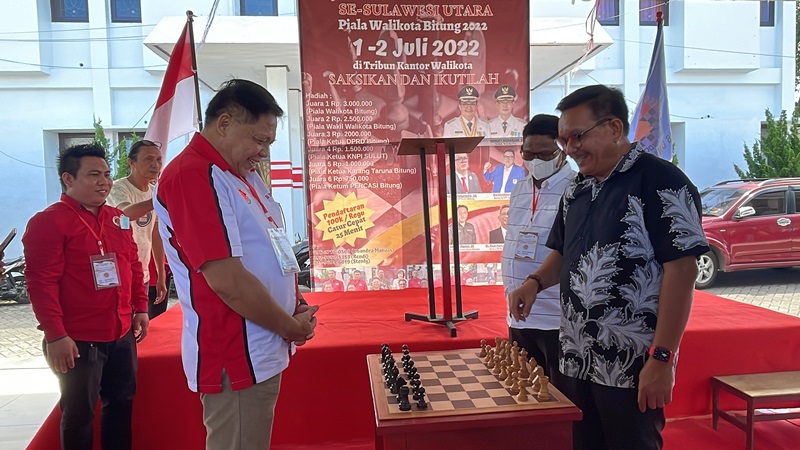 pembukaan-kejuaraan-catur-beregu-se-sulut-dan-gorontalo-di-kota-bitunggjgfjg.jpg