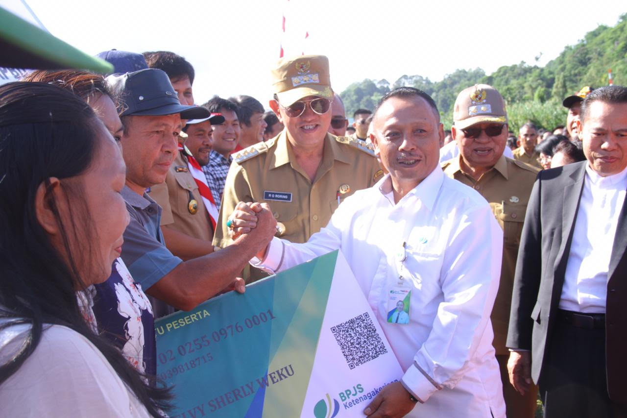Bupati Minahasa Launching Program Mapalus Pekerja Rentan dan ASN Care