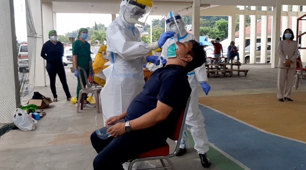 Hari Kedua Swab Test Massal, Puluhan Orang Kembali Diambil Sampel