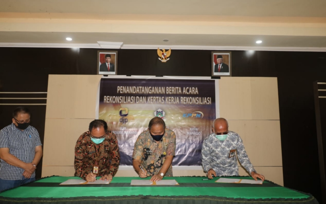 Pemkot Tomohon Tandatangani Rekonsiliasi Dengan KPP Pratama Manado