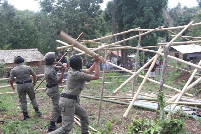 penertiban-rumah-di-pangiang_20150610_090749.jpg