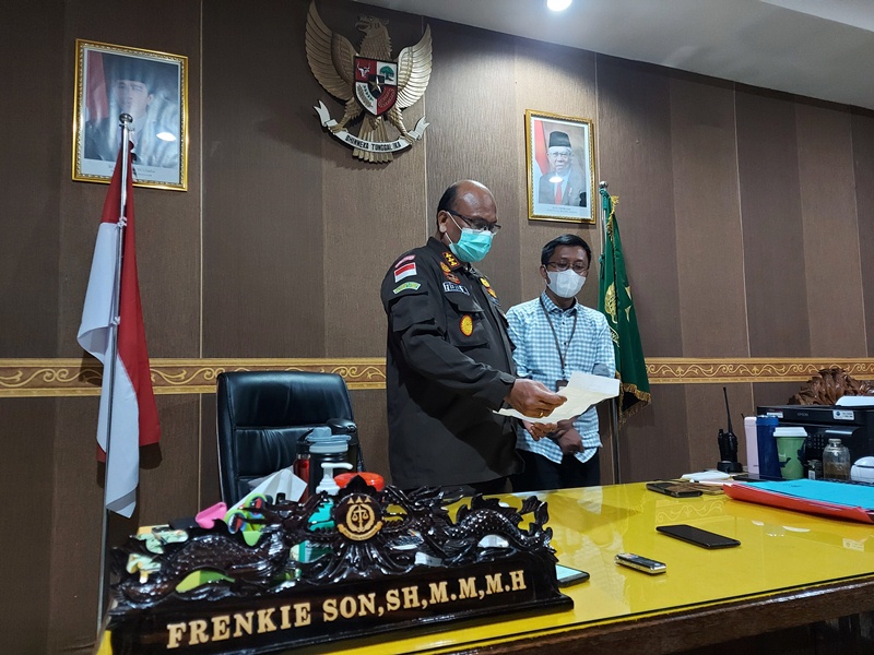 Kadis PMPTSP Bitung Ditetapkan Tersangka Oleh Kejari Bitung, Ini Penjelasan Kajari