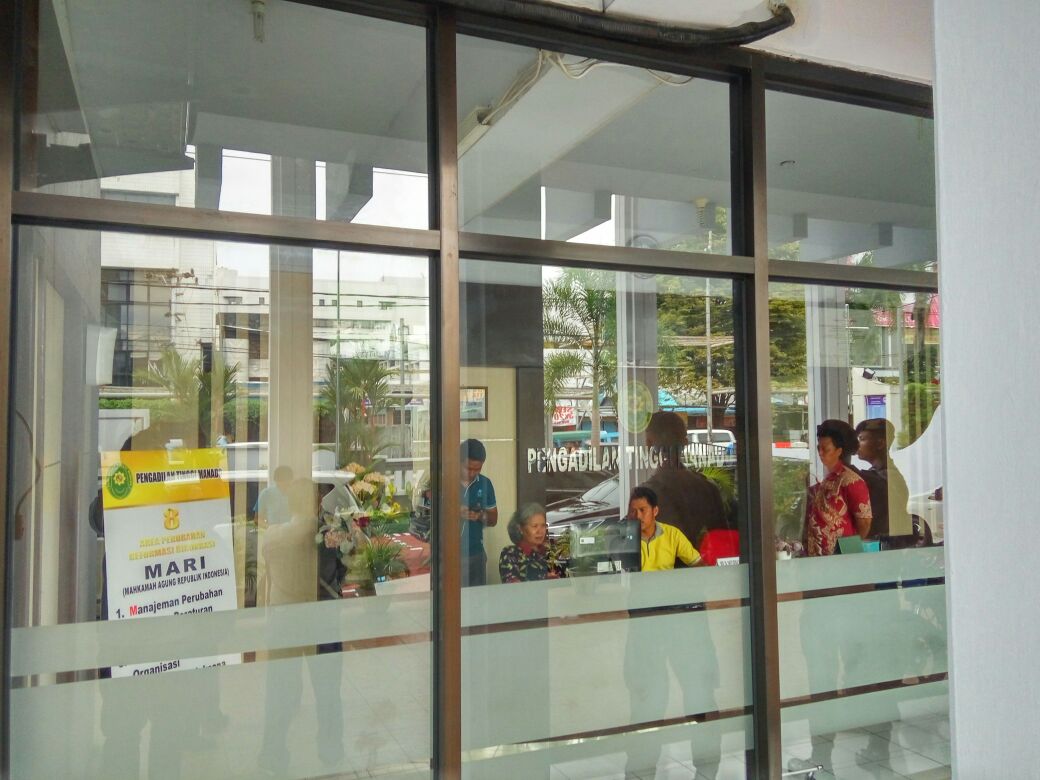 pengadilan-tinggi_20171008_140836.jpg