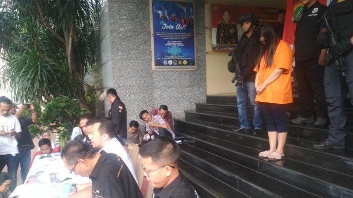 Wanita 26 Tahun Bobol Bank Menggunakan Game Online