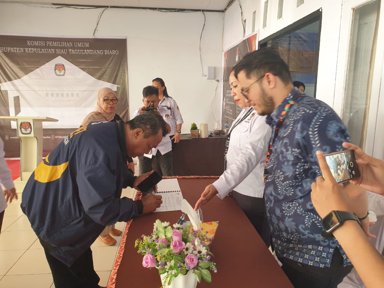 Tiba di Injury Time, Partai Nasdem Sitaro Daftarkan Bakal Caleg ke KPU