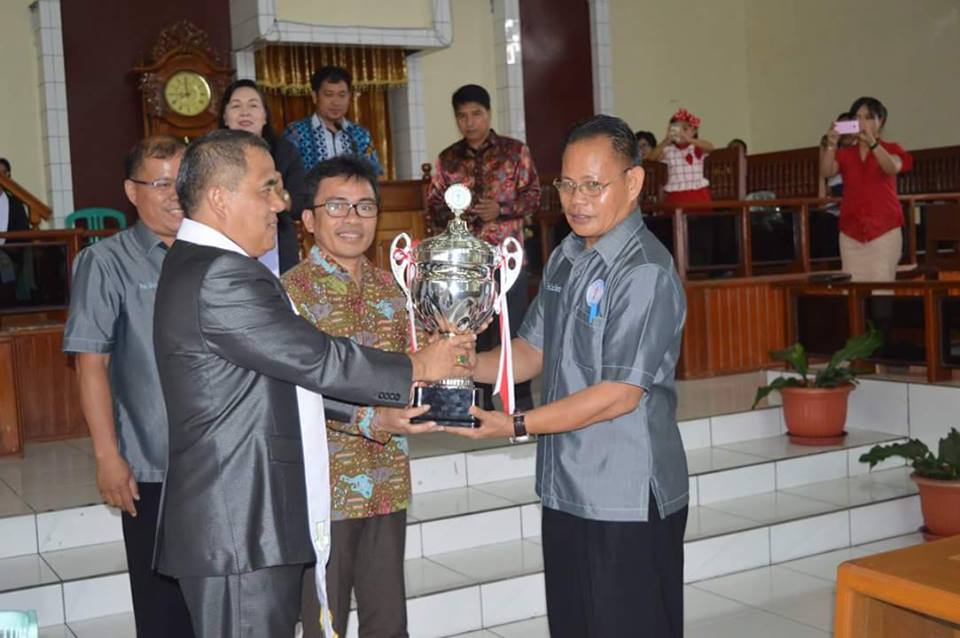 penutupan-por-pkb-gmim-2016_20160426_004312.jpg