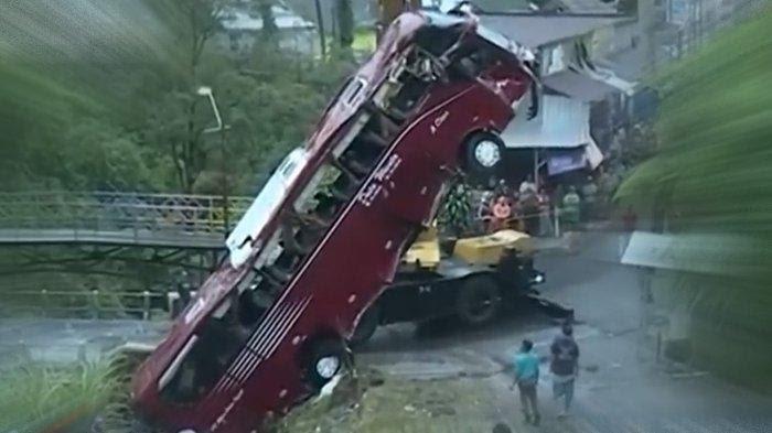 Akhirnya Terungkap Dugaan Penyebab Kecelakaan Bus di Guci Tegal, KNKT Singgung Soal Massa