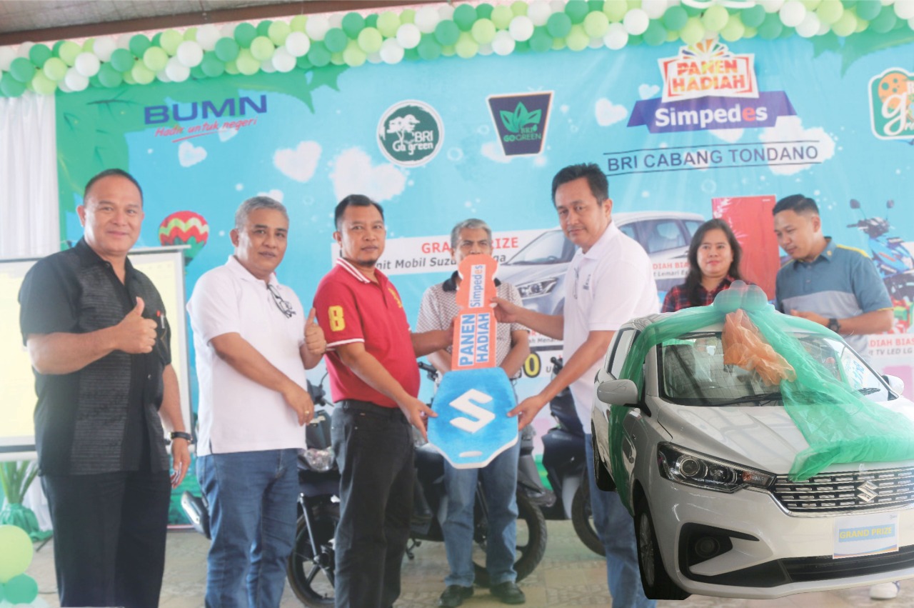 penyerahan-hadiah-1-unit-mobil-ertiga-secara-simbolis.jpg