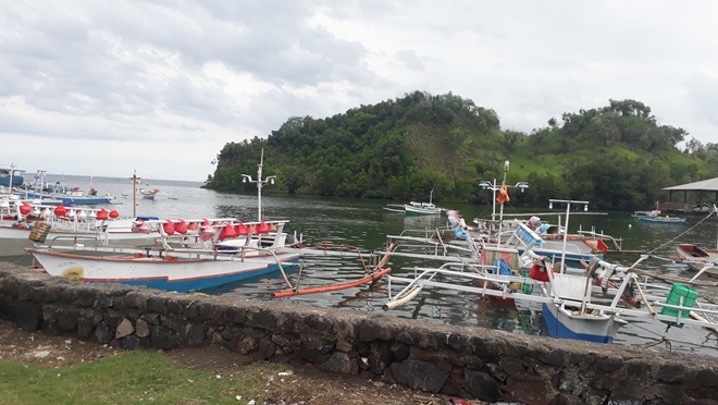 perahu-di-bitung_20180120_175653.jpg