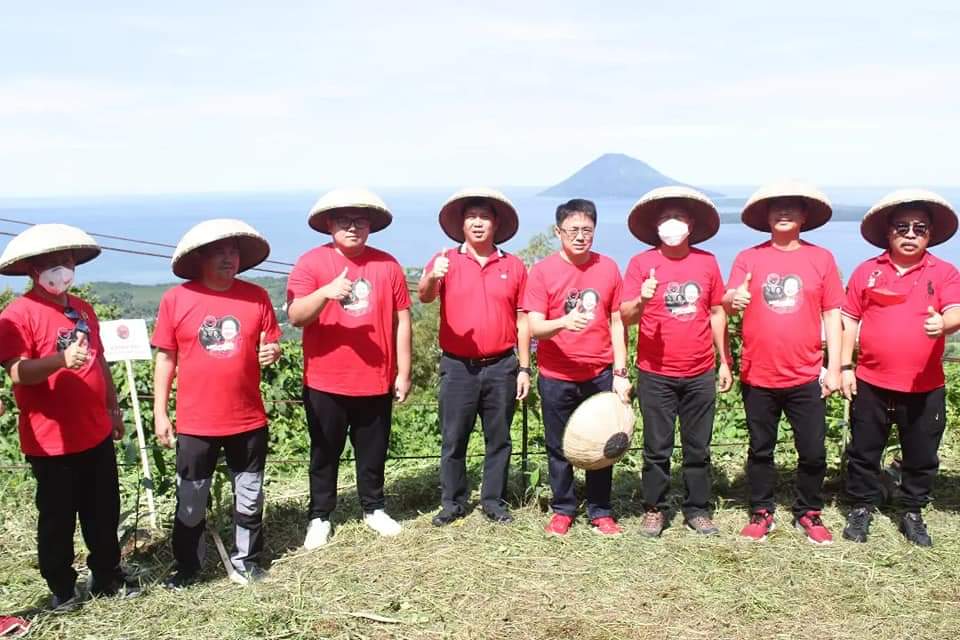 peringatan-hut-ke-75-megawati-soekarnoputri-di-taman-hutan-raya-ghfgh.jpg