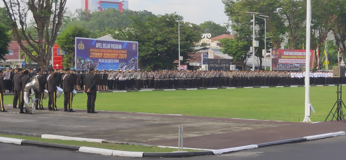 peringati-hari-pahlawan-polda-sulut-gelar-upacara-ini-pesan-wakapolda.jpg