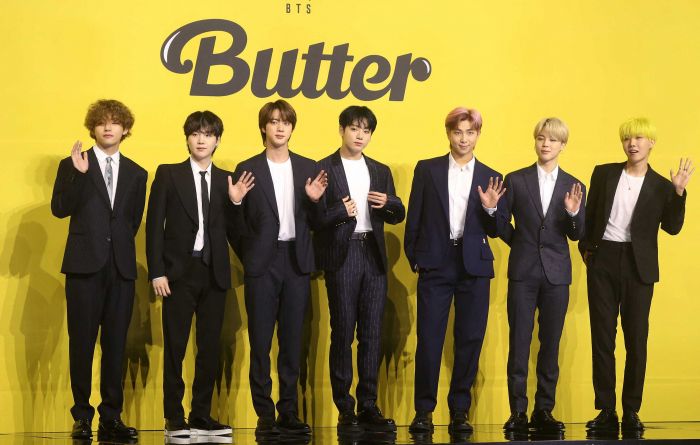 personel-bts-berpose-saat-peluncuran-single-butter-di-seoul-korea-selatan.jpg
