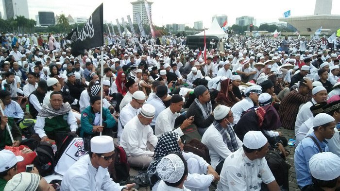 peserta-reuni-akbar-212-berkumpul.jpg