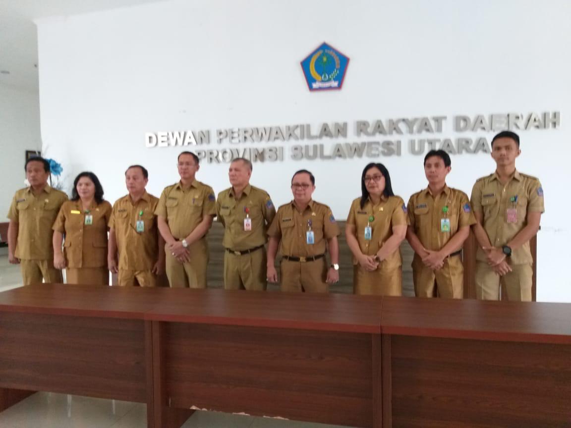 PNS Sekretariat DPRD Sulut Disodori Dokumen Pakta Integritas, Jam Ngantor Tambah Panjang