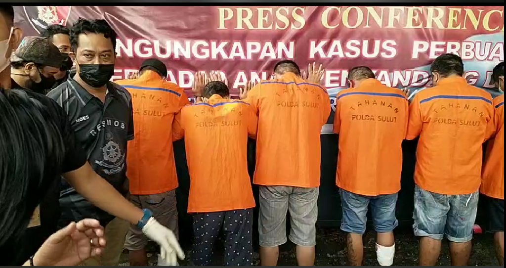 polda-sulut-amankan-delapan-terduga-pelaku-rudapaksa.jpg