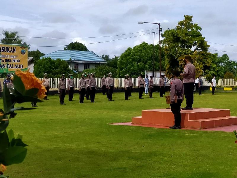 polres-talaud-gelar-apel-operasi-ketupat-samrat-2021.jpg