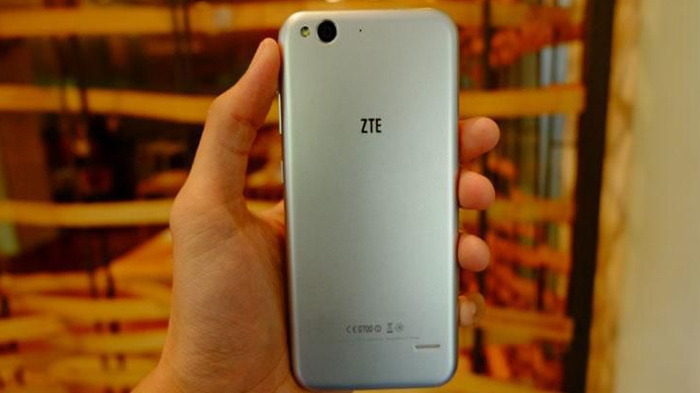ponsel-zte_20180511_101902.jpg