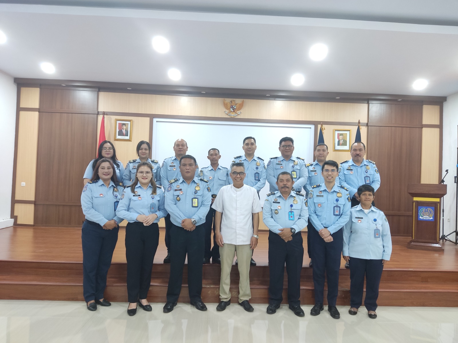 Kantor Imigrasi Manado Adakan Ibadah Oikumene, Pendeta: Mari Kita Beri yang Terbaik Bagi Tuhan