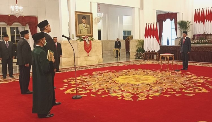 Presiden Jokowi Resmi Lantik Dito Ariotedjo sebagai Menpora di Istana Negara