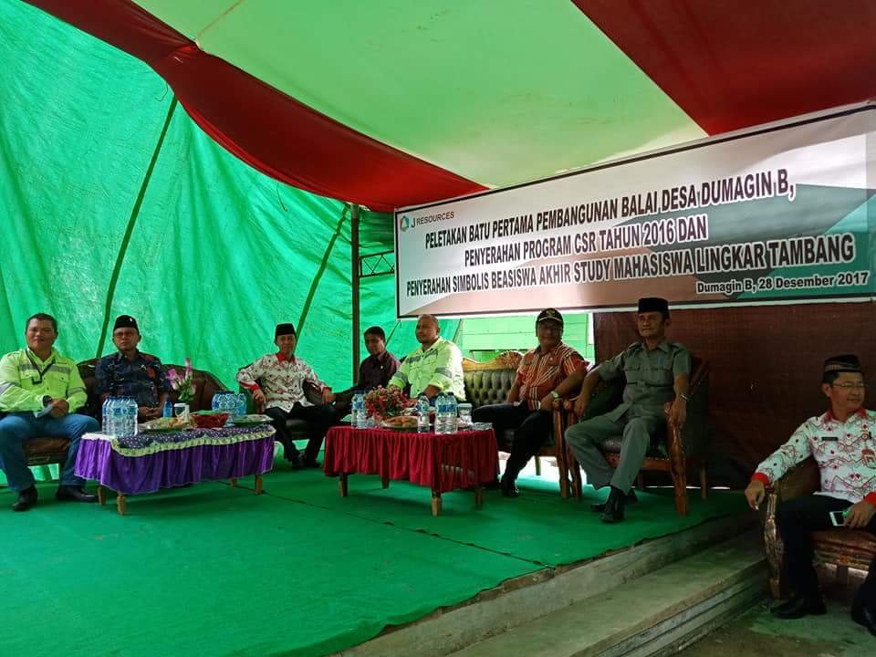 pt-jrbm-menyerahkan-dana-csr-tahun-2016-sebesar-18-miliar_20171229_171330.jpg