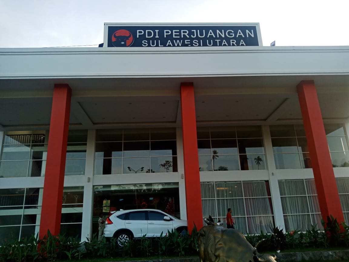 puan-maharani-ketua-dpp-pdip-siap-mengadakan-konsolidasi-di-provinsi-sulawesi-utara.jpg