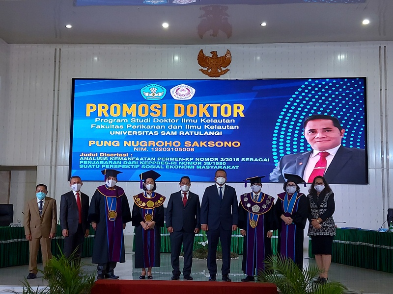 Mantan Kepala Pangkalan PSDKP Bitung Raih Gelar Doktor, Penguji Menteri KKP