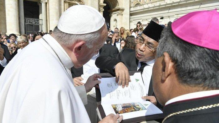 rais-aam-pbnu-kh-yahya-cholil-staquf-bertemu-dengan-pemimpin-katolik-paus-fransiskus-vfb.jpg