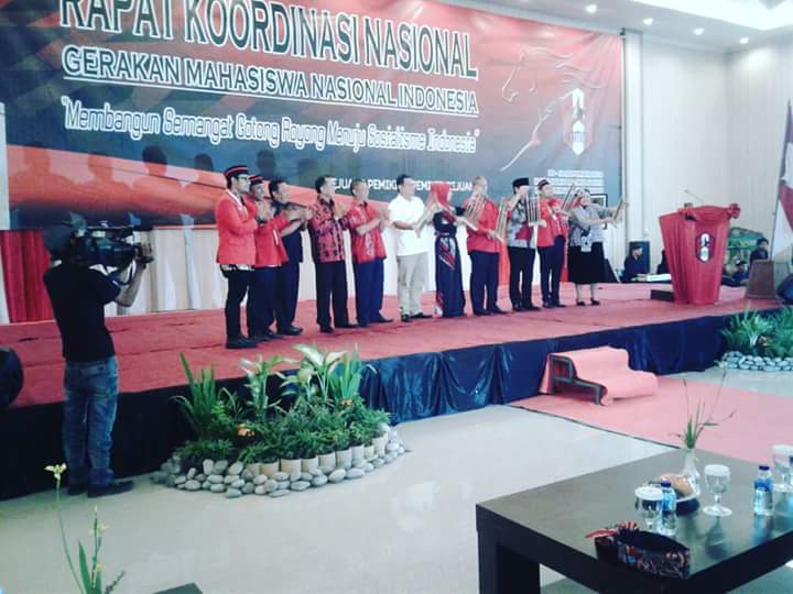 Unjuk Rasa di Depan Gedung KPK, Desak Usut Dugaan Mafia Pengelolaan Distribusi Vaksin