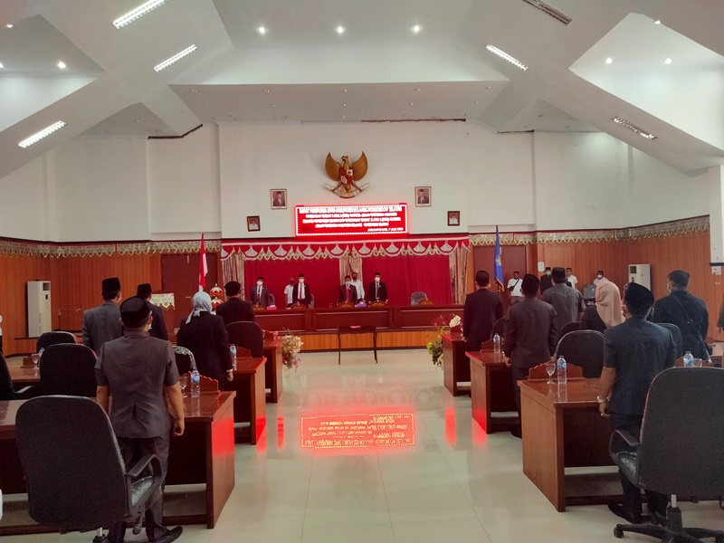 rapat-paripurna-tentang-pembicaraan-tingkat-1-atas-3-ranperda-6456dfg.jpg