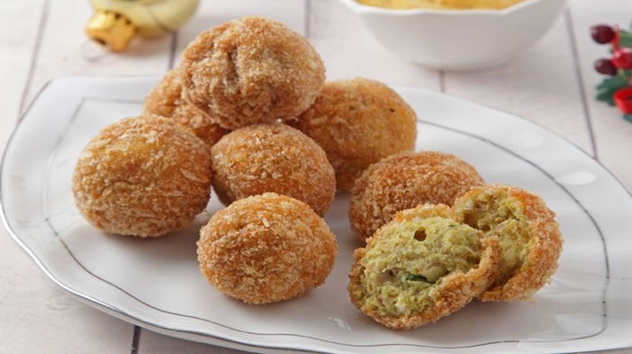Resep Camilan Praktis: Bola Ayam Kari Goreng
