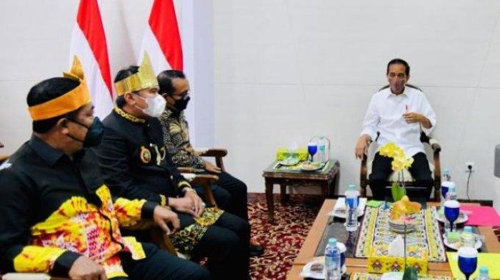 Soal Ibu Kota Negara Baru, Para Sultan dan Kepala Adat Dayak Bertemu Jokowi, Dukung 100 Persen IKN