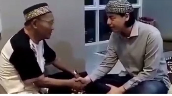 Sosok Ini Ternyata yang Bimbing Roger Danuarta Jadi Mualaf