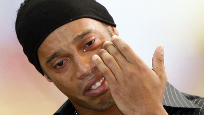 Masih Ingat Ronaldinho Pesepakbola Asal Brasil? Kini Berduka Ibunya Meninggal Dunia Ini Penyebabnya