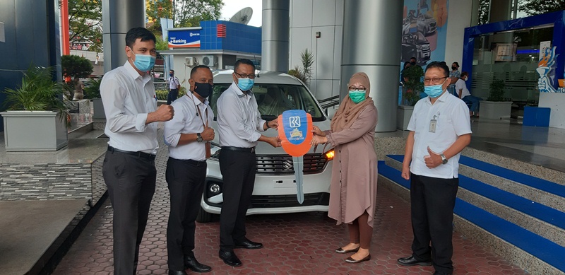Mimpi Dapat Rezeki, Rosmina Terima hadiah Mobil dari BRI