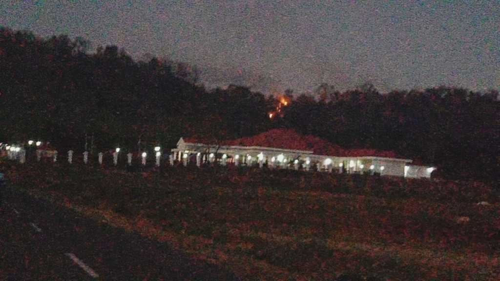 BREAKING NEWS : Titik Api Kembali Muncul di Belakang Rudis Bupati Bolmong