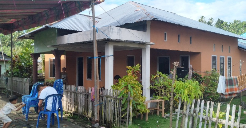 rumah-korban-di-jaga-iii-desa-bajo-kecamatan-tatapaan-minsel.jpg
