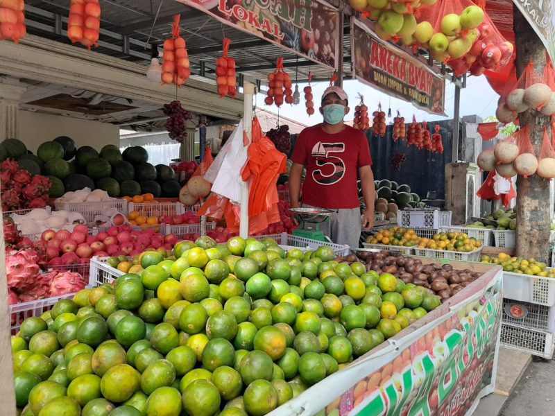 Meski PPKM, Penjual Buah di Kotamobagu Raih Untung Hingga Rp 15 Juta Sebulan