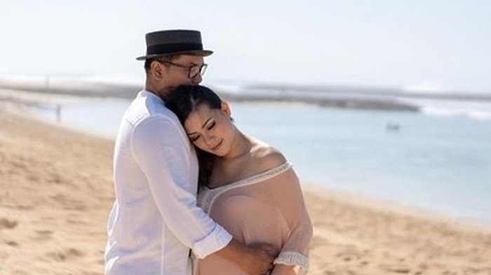 Akhirnya Anak Pertama Sammy Simorangkir Telah Lahir, Intip Wajah Lucunya