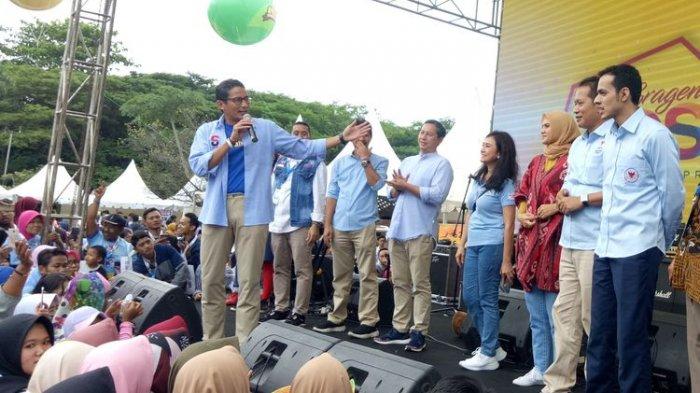 sandiaga-uno-menyapa-para-anak-muda.jpg