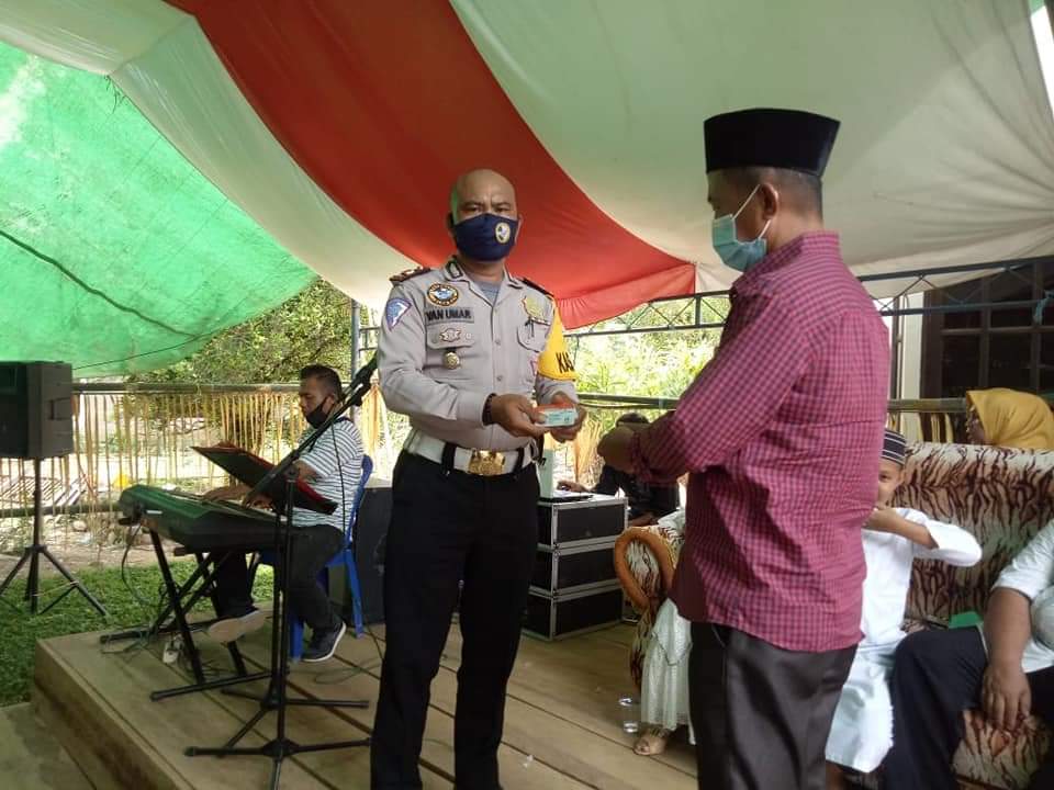 Satlantas Polres Bolsel Berikan Penyuluhan Dikmas Lantas Kepada Masyarakat Adow