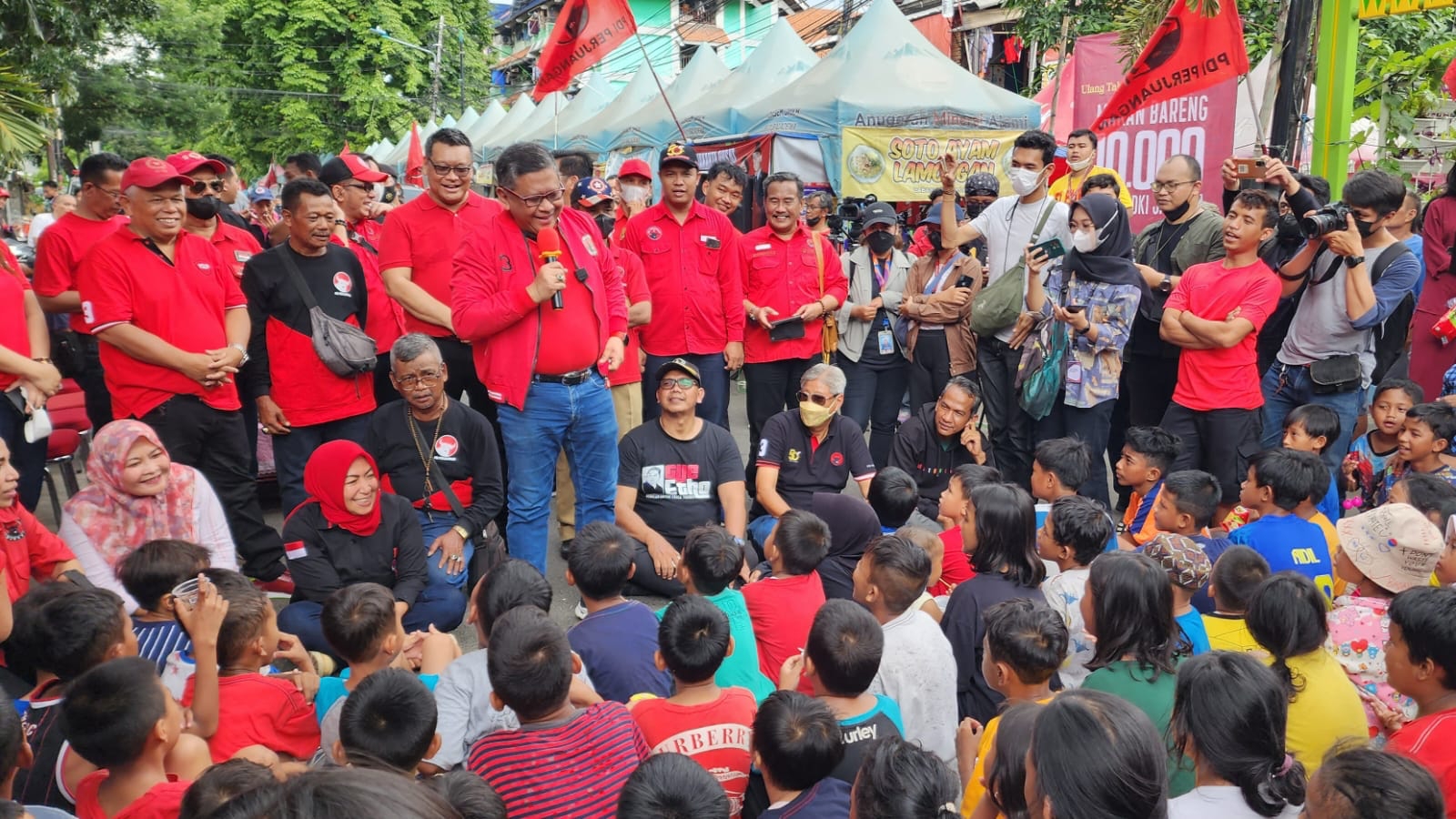 DPD PDIP DKI Jakarta Gelar Acara Makan Bareng 10.000 Warga Jakarta